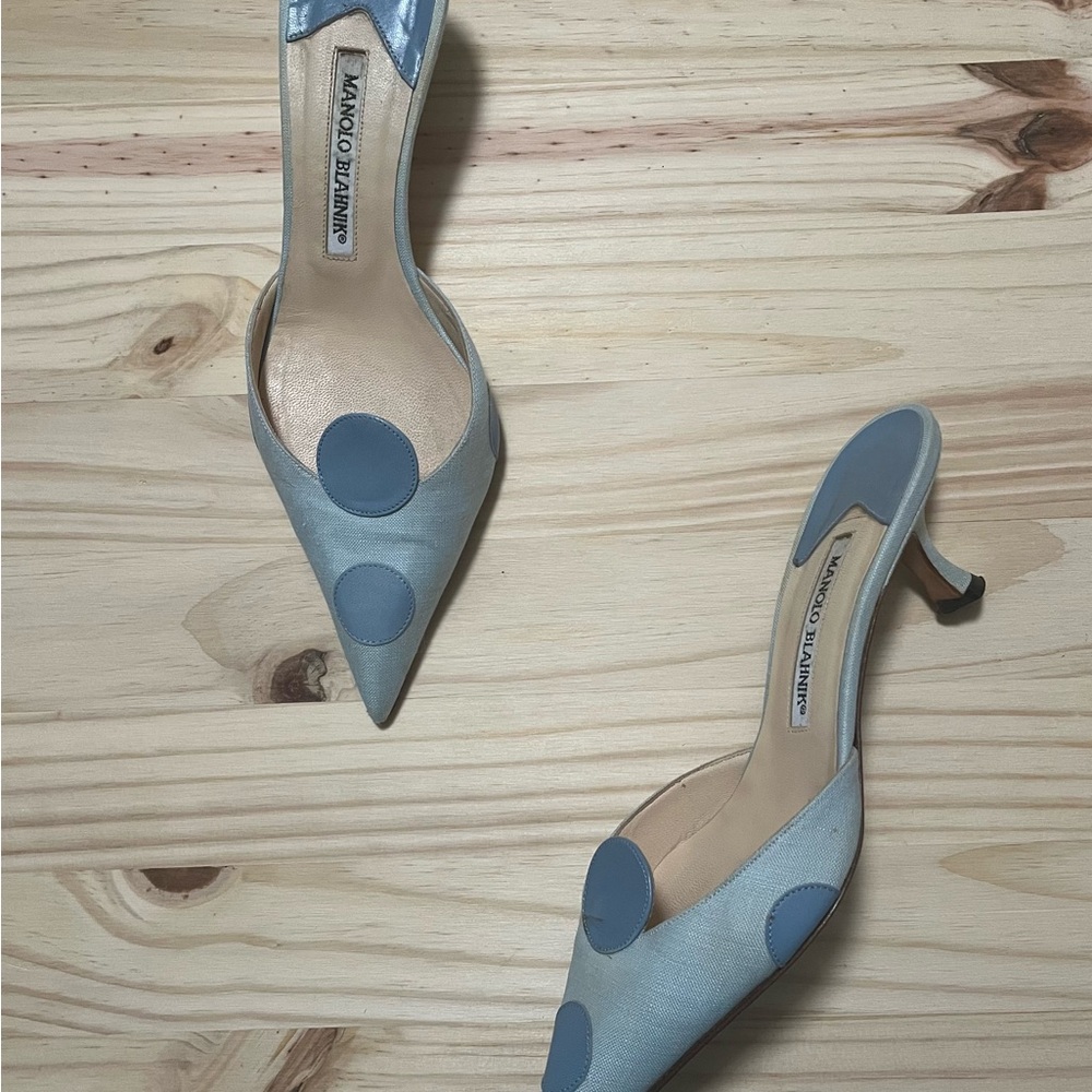 Blue kitten Heel Manolo Blahniks